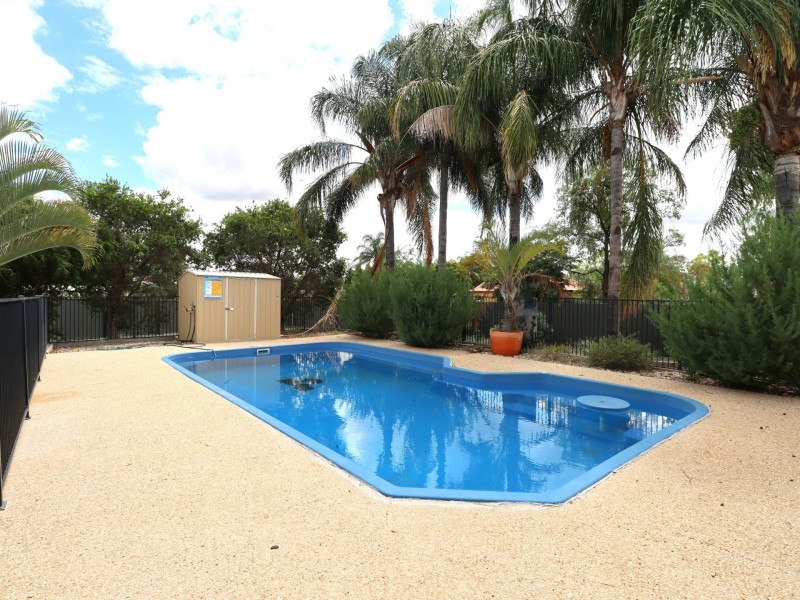 2 Webb Court, Roma QLD 4455