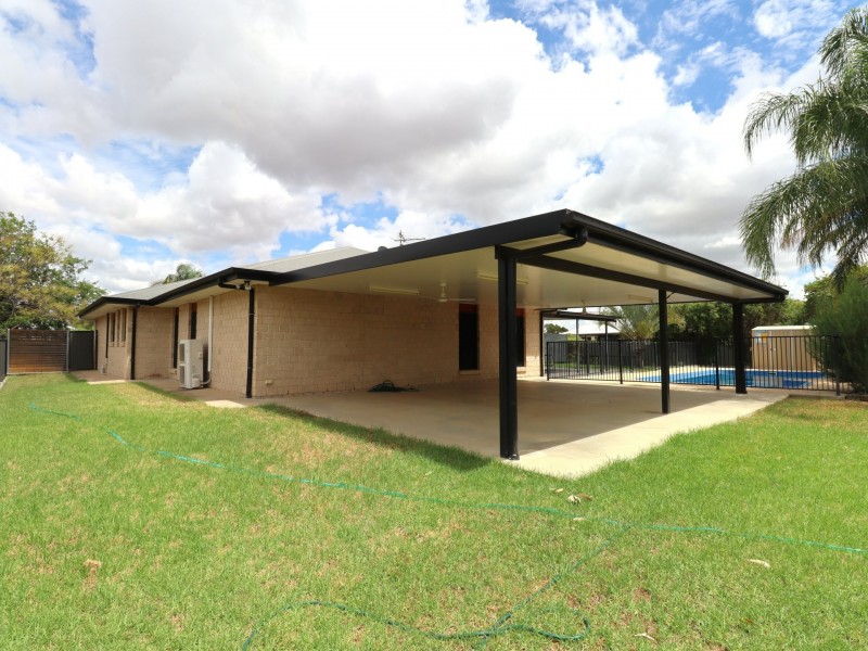 2 Webb Court, Roma QLD 4455