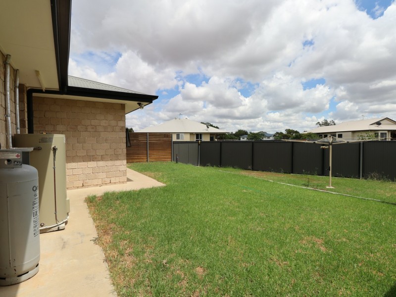 2 Webb Court, Roma QLD 4455