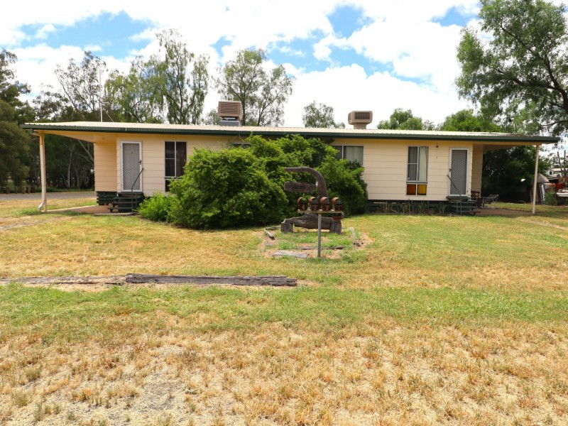 272 Edwardes Street, Roma QLD 4455