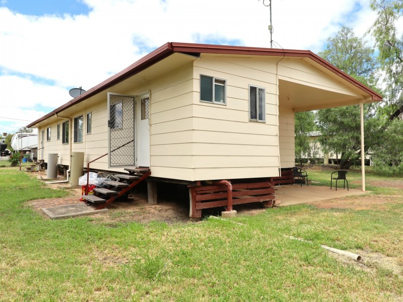 272 Edwardes Street, Roma QLD 4455
