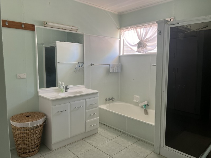 17 Foott Street, Roma QLD 4455