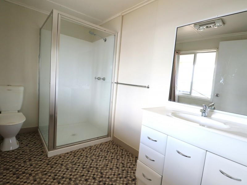 4 Russell Street, Wallumbilla QLD 4428