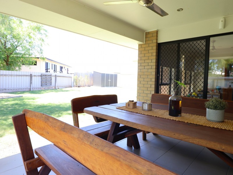 19 Highview Close, Roma QLD 4455