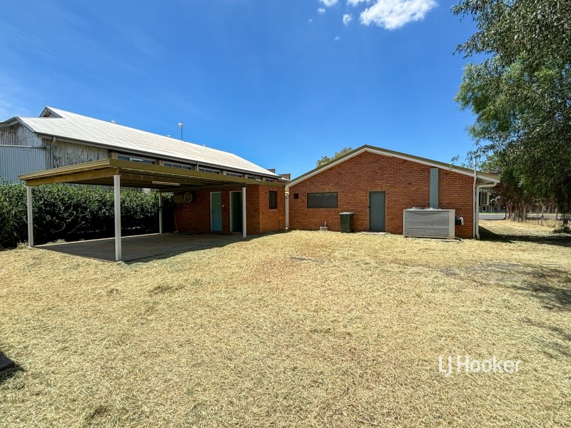 41 Cambridge street, Mitchell QLD 4465