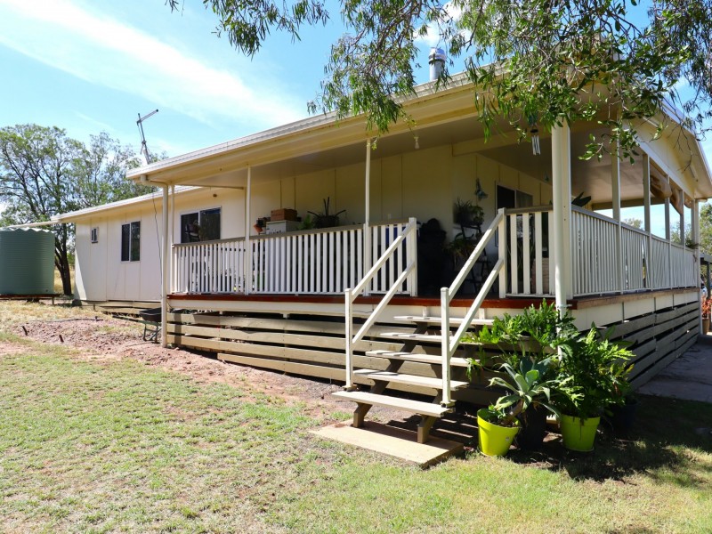 30 Roslyn Drive, Roma QLD 4455