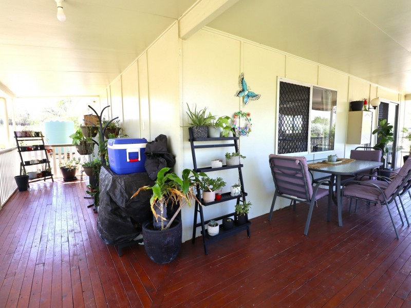 30 Roslyn Drive, Roma QLD 4455
