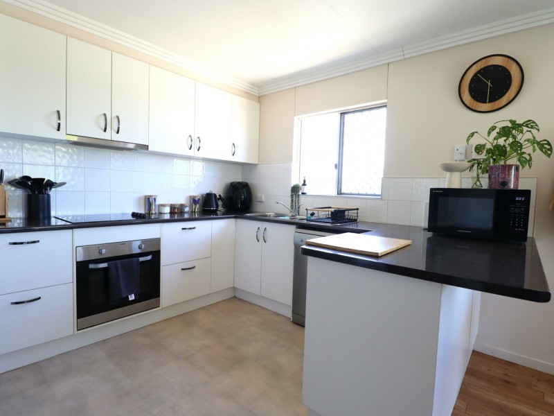 30 Roslyn Drive, Roma QLD 4455