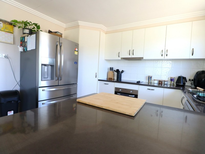 30 Roslyn Drive, Roma QLD 4455