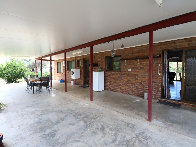 65 Rugby Street, Mitchell QLD 4465