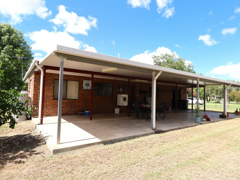 65 Rugby Street, Mitchell QLD 4465