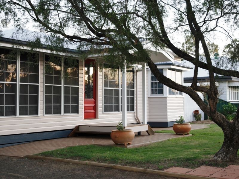 92 Miscamble Street, Roma QLD 4455