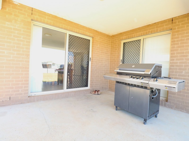 11 Lockyer Crescent, Roma QLD 4455