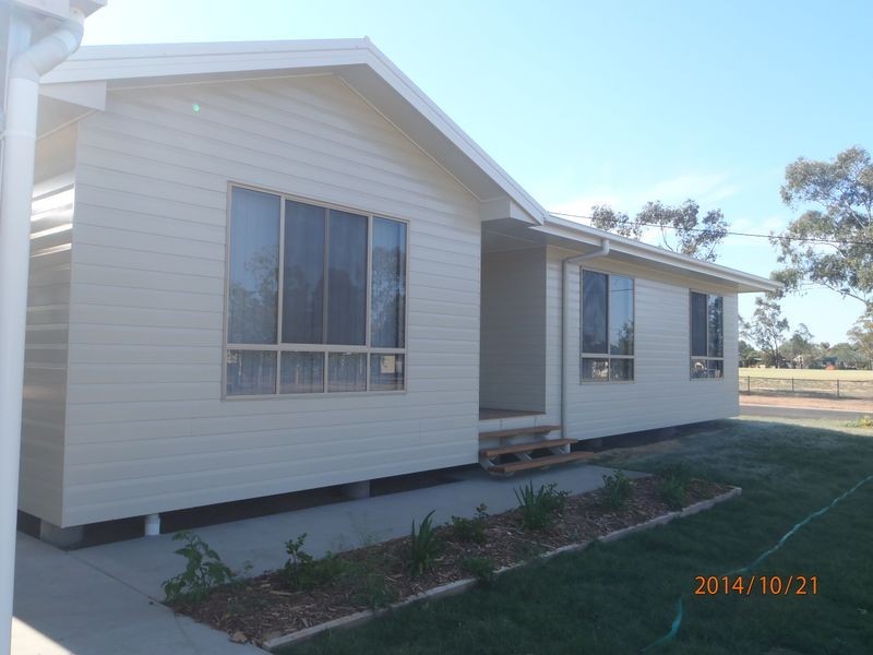 1/2 Russell Street, Roma QLD 4455