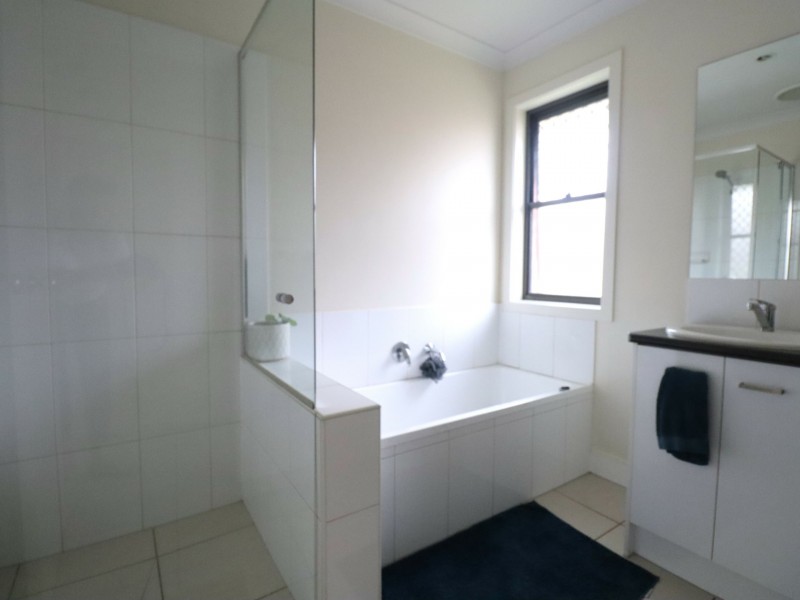 9 Bottletree Court, Roma QLD 4455