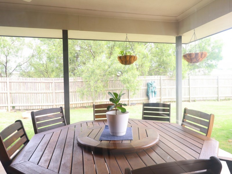 9 Bottletree Court, Roma QLD 4455