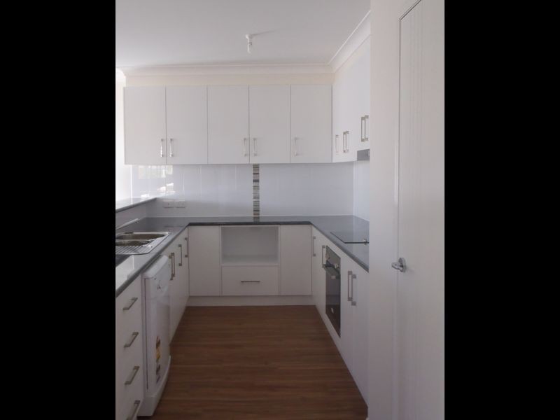 2/2 Russell Street, Roma QLD 4455