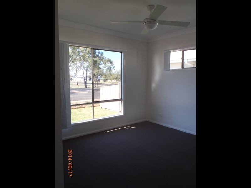 2/2 Russell Street, Roma QLD 4455