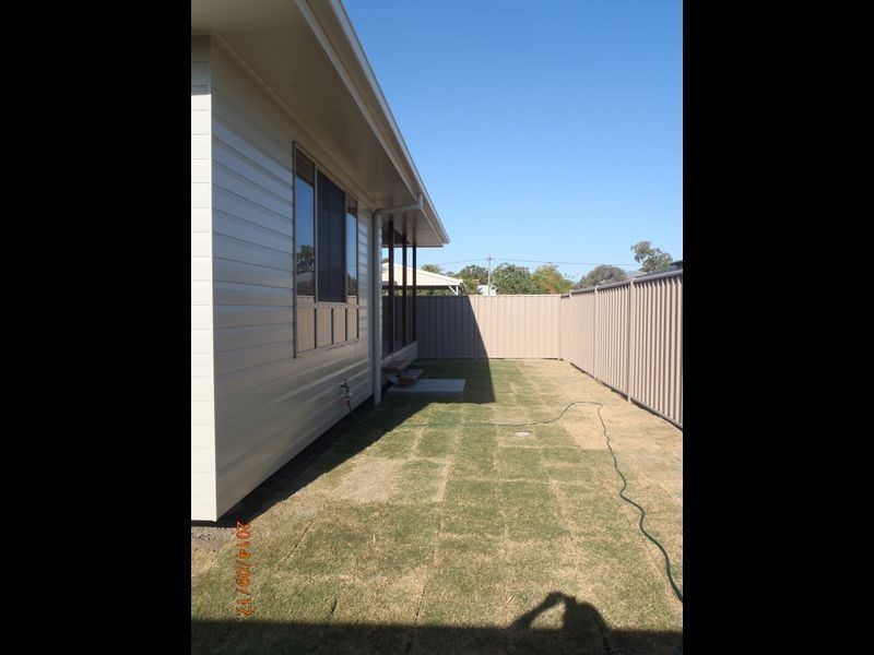 2/2 Russell Street, Roma QLD 4455