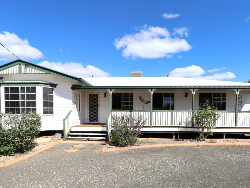 17 Rosedale Close, Roma QLD 4455