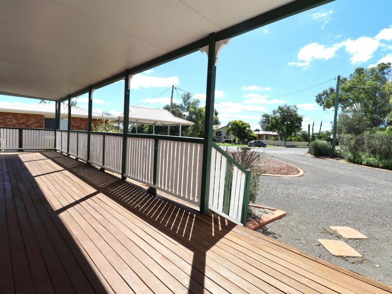 17 Rosedale Close, Roma QLD 4455
