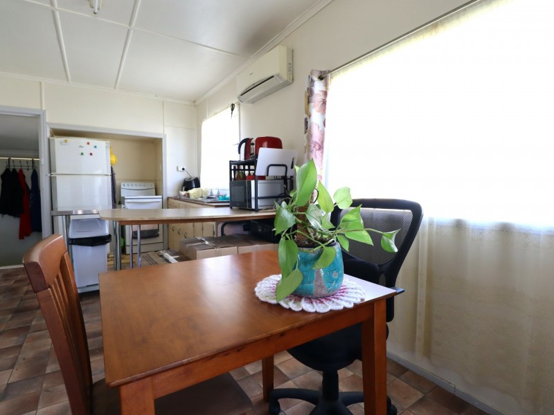 20 Lewis Street, Roma QLD 4455