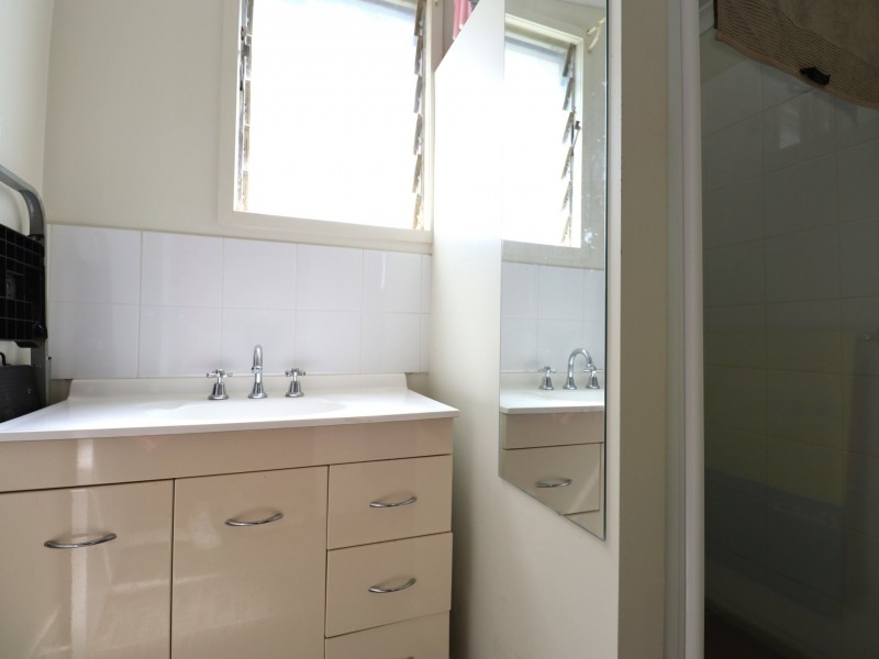 20 Lewis Street, Roma QLD 4455