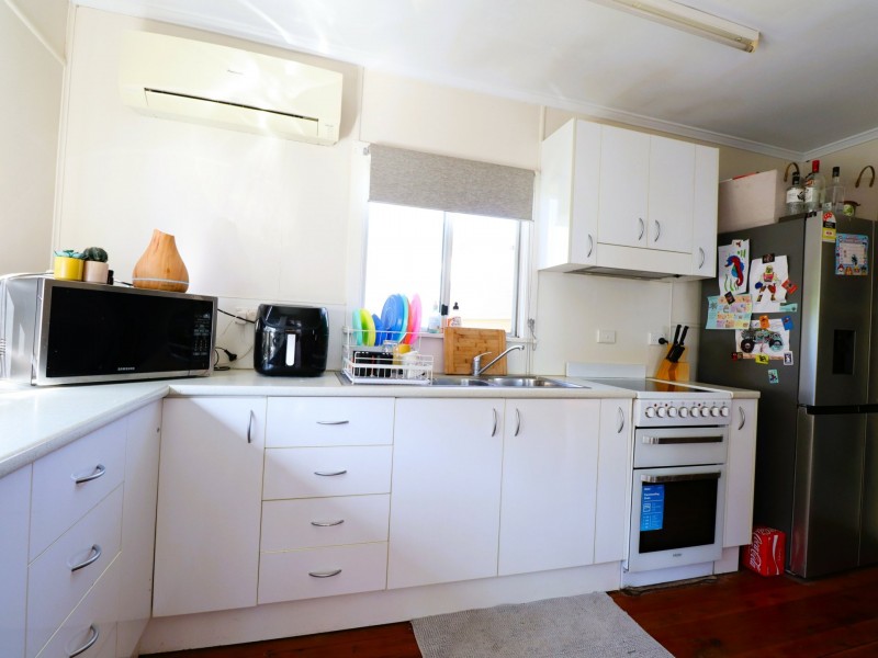 48 Elmer Street, Roma QLD 4455