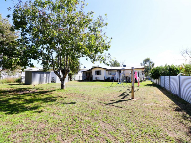 48 Elmer Street, Roma QLD 4455