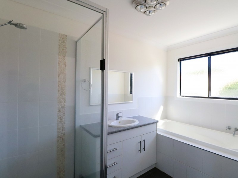 76 Mary Street, Mitchell QLD 4465