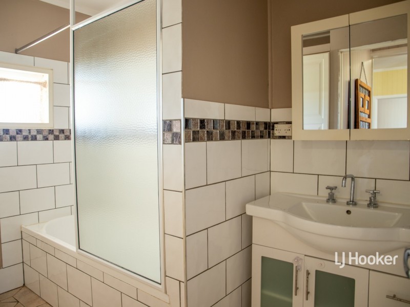 119 Clayton Road, Roma QLD 4455