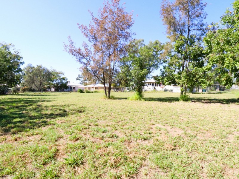 16 – 18 Isabella Street, Mitchell QLD 4465