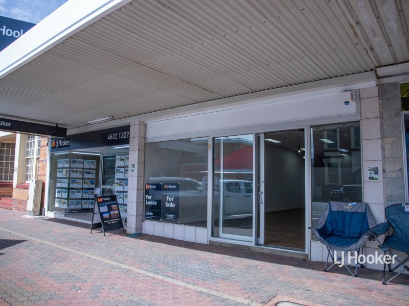 76 McDowall Street, Roma QLD 4455