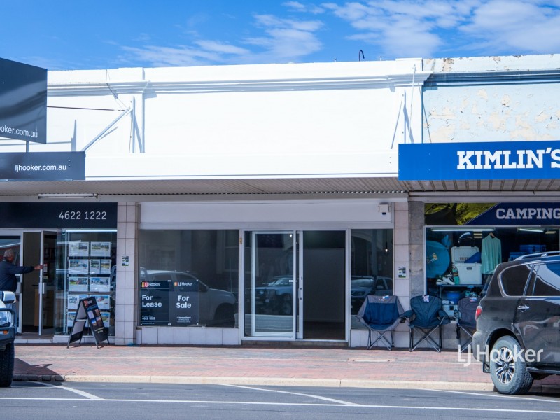 76 McDowall Street, Roma QLD 4455