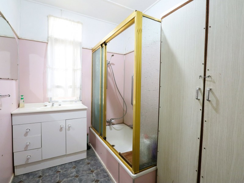 19 Russell Street, Wallumbilla QLD 4428