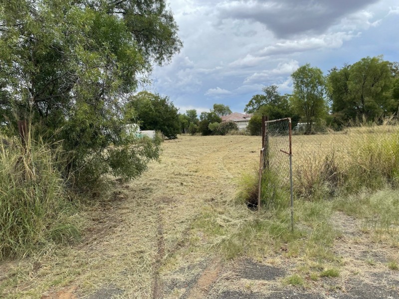 118 Alice Street, Mitchell QLD 4465