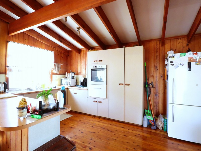 16 Robertson Street, Roma QLD 4455