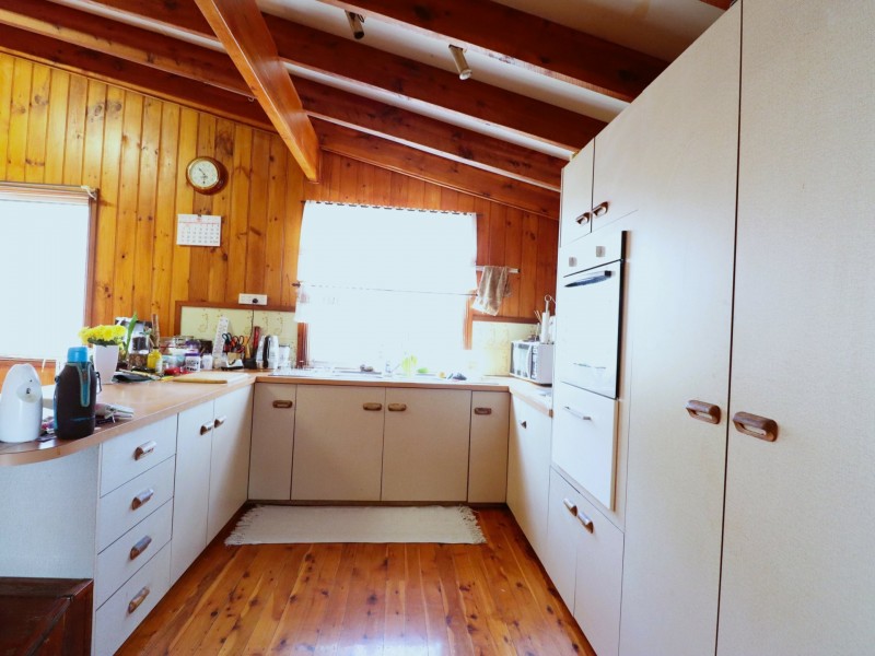 16 Robertson Street, Roma QLD 4455