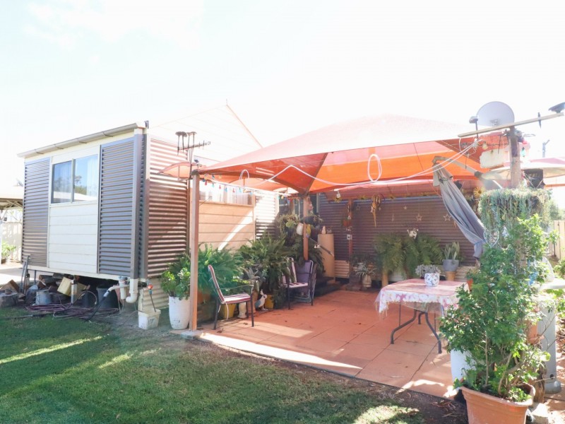 16 Robertson Street, Roma QLD 4455