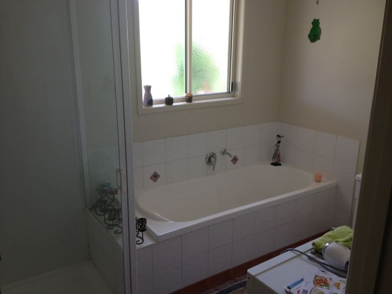 3 Bond Street, Roma QLD 4455