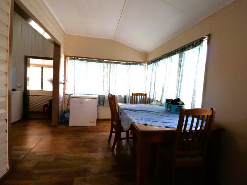 9 Alice Street, Mitchell QLD 4465