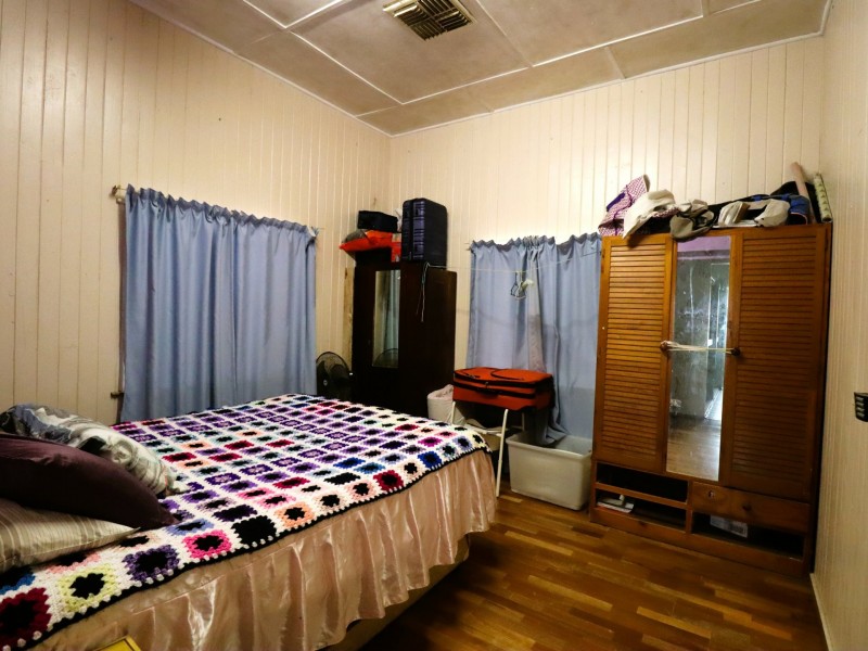 9 Alice Street, Mitchell QLD 4465