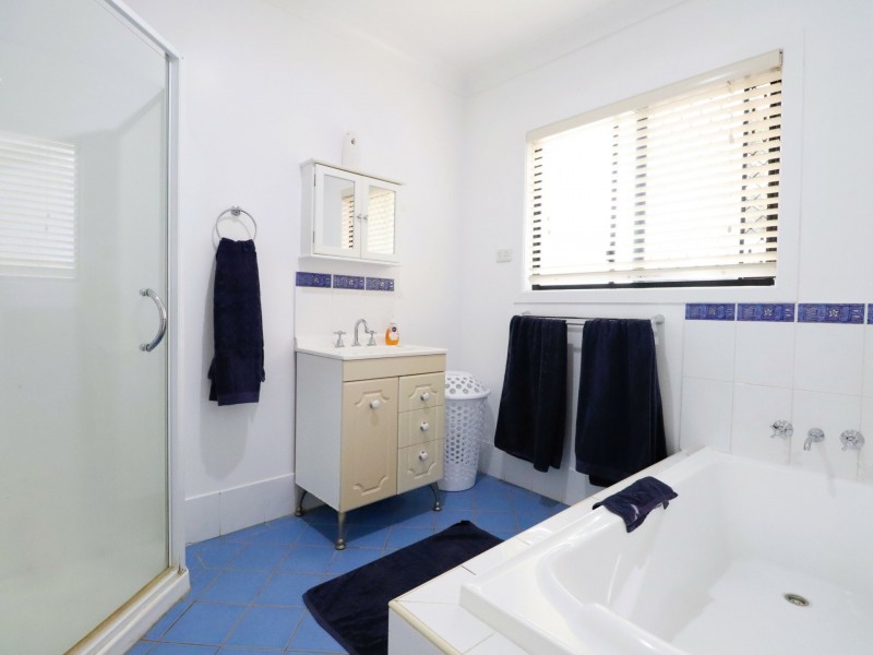 53 Alexander street, Surat QLD 4417