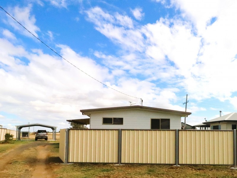 41 Robusta Drive, Roma QLD 4455