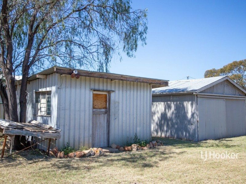 55 Raglan Street, Roma QLD 4455