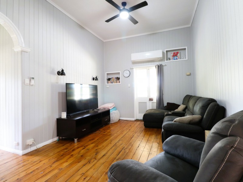 9A Major Street, Roma QLD 4455