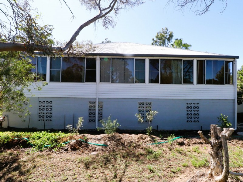 43 – 45 Northern Road, Roma QLD 4455