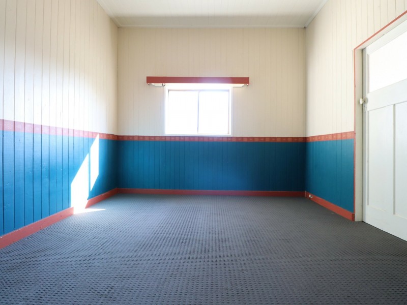 26 Ronald Street, Injune QLD 4454