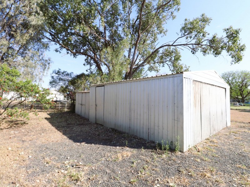 26 Ronald Street, Injune QLD 4454