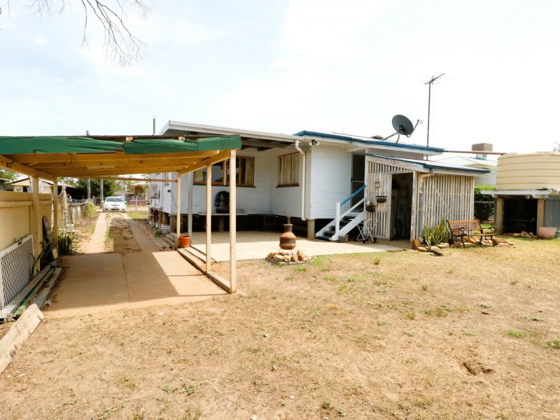 26 Downs Street, Roma QLD 4455